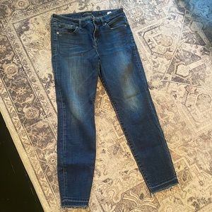 Lucky Brand Jeans in Ava Skinny Size 8